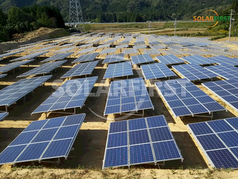 798KWp de montaje en tierra en Japón