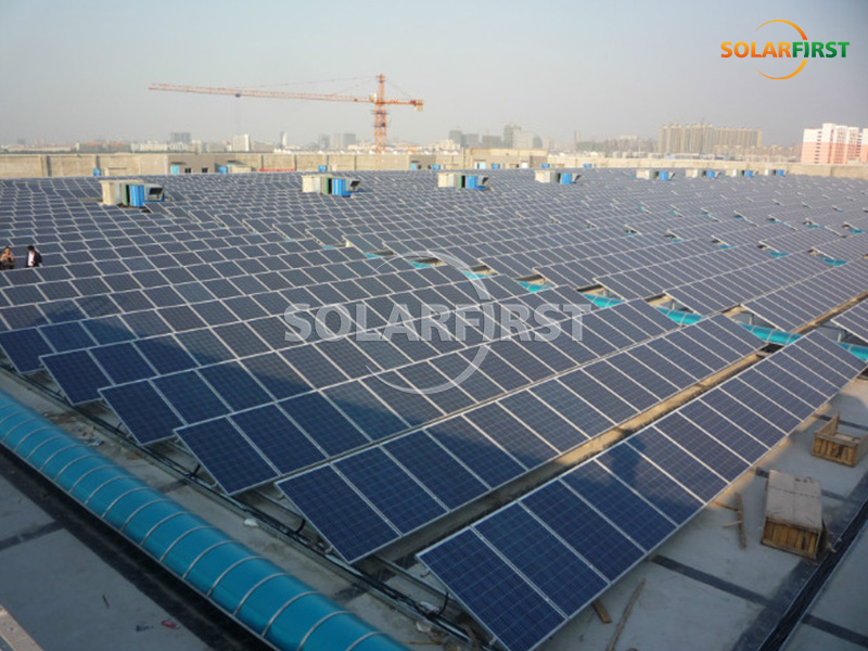 2,8 MW de montaje fijo en techo en China