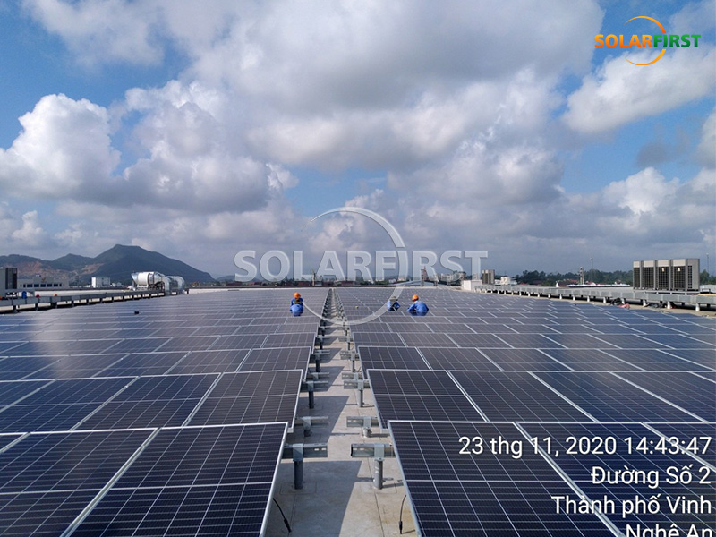 Instalación en tejado de 2 MWp en Vietnam