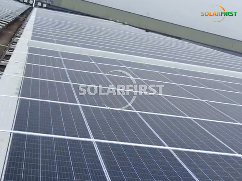 Instalación en techo de un BIPV de 1,2 MWp en Zhangzhou