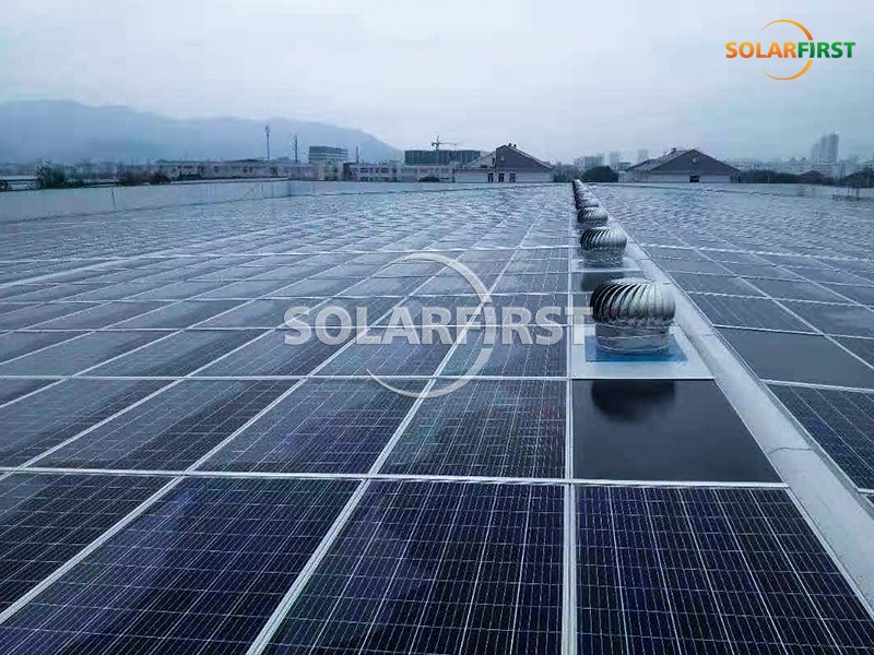 Instalación en techo de un sistema BIPV de 4,2 MWp en Shaoyang, Hunan