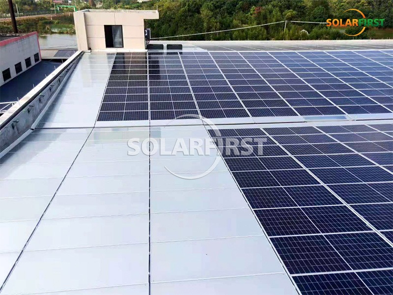 Montaje en techo BIPV de 2,2 MWp en Wenzhou, Zhejiang