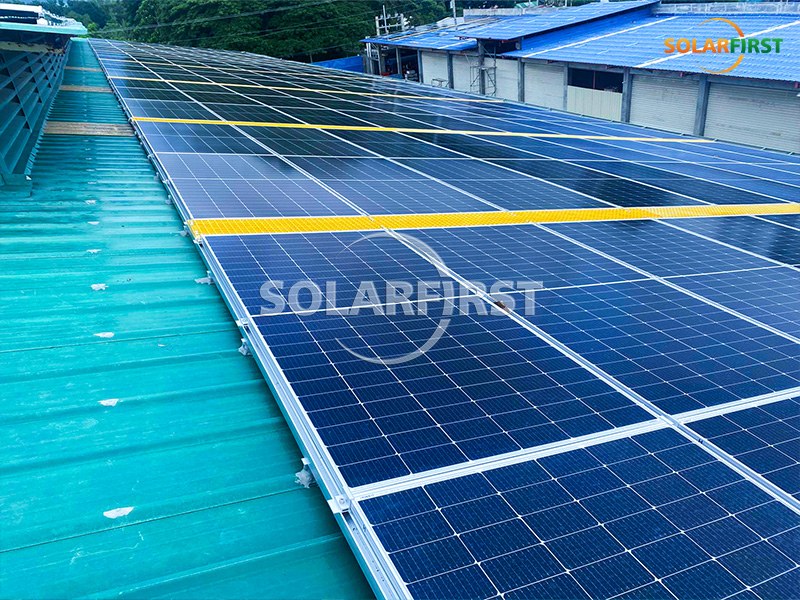 Sistema solar conectado a la red de 440 kWp en Filipinas