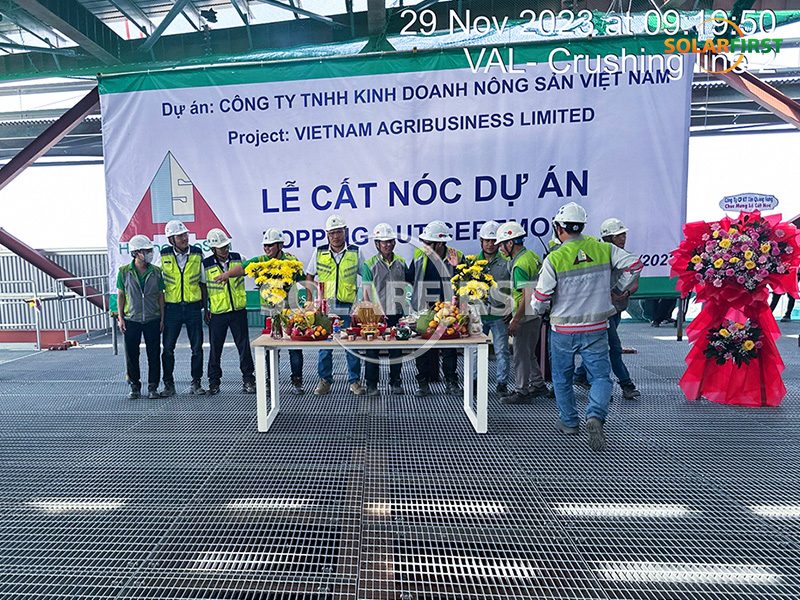 Rejilla de acero de 15.000 m² para montaje en paneles solares en Vietnam