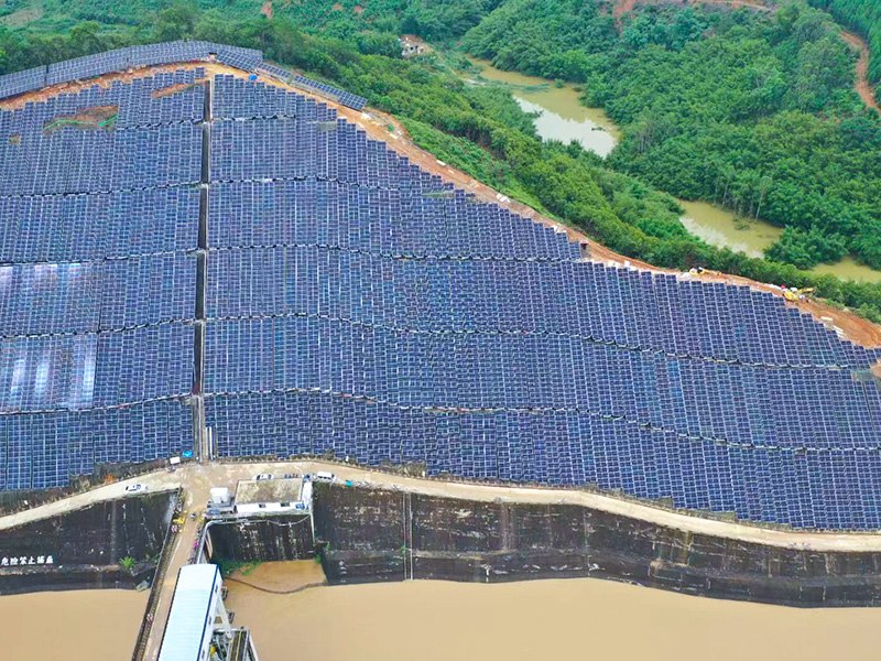 El proyecto de demostración de soporte de suspensión flexible de pendiente pronunciada a gran escala en Wuzhou está a punto de conectarse a la red para la generación de energía.