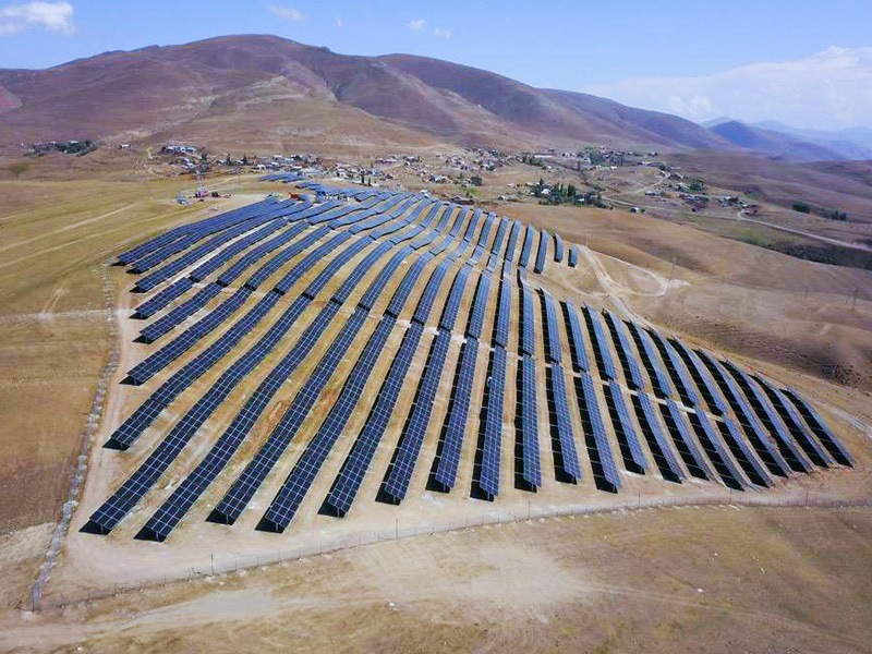 Solar First Group contribuye al desarrollo verde global: el proyecto fotovoltaico Solar-5 del gobierno armenio se ha conectado con éxito a la red